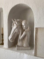 Elle yapılmış at kadın figürlü heykel, 39x28 fiberglass gövde