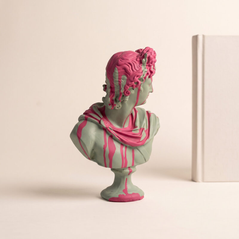 Pembe-yeşil boya akıntılı erkek büstü, 40x24 fiberglass figür